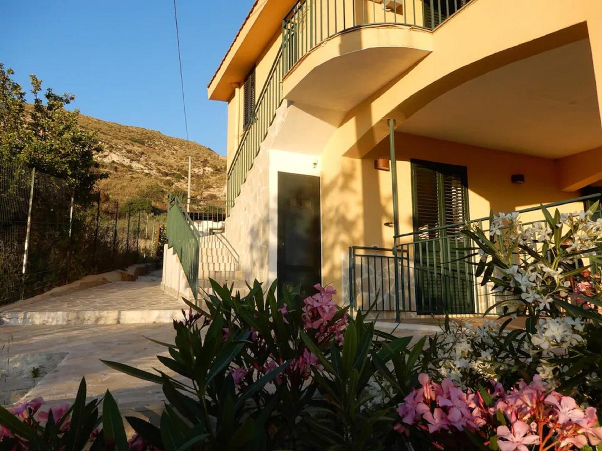 Ravishing Villa In Realmonte With Private Swimming Pool المظهر الخارجي الصورة
